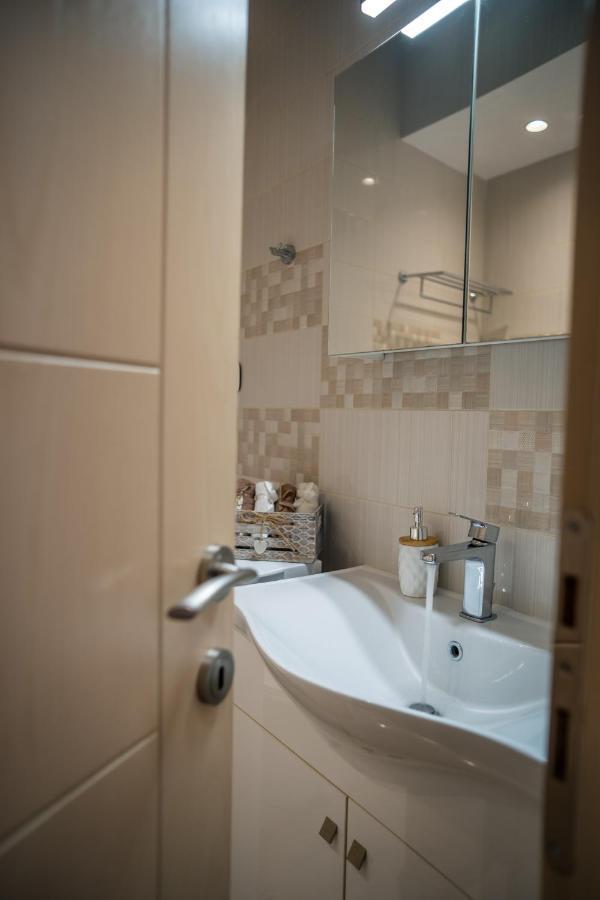 Zoes Luxury Apartment Corfu Corfu  المظهر الخارجي الصورة